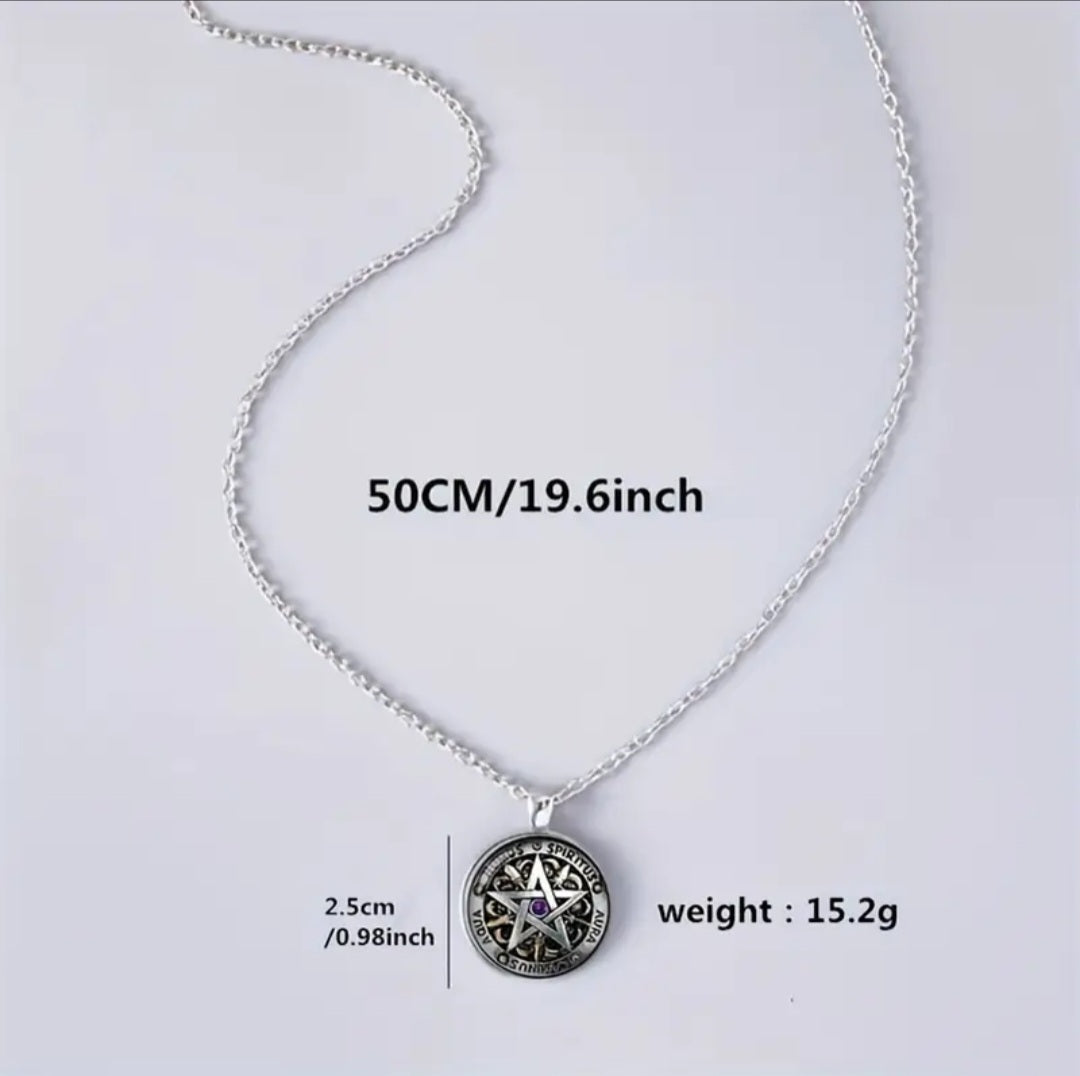 Vintage Star Round Pendant Necklace