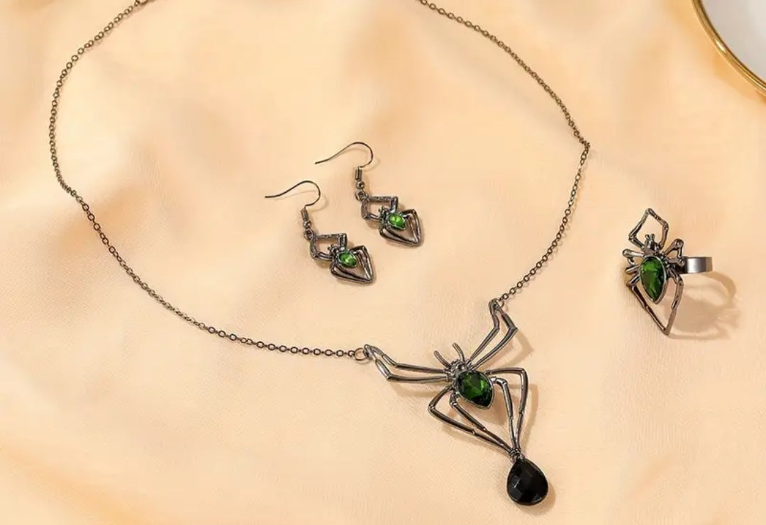 Spider Necklace Set